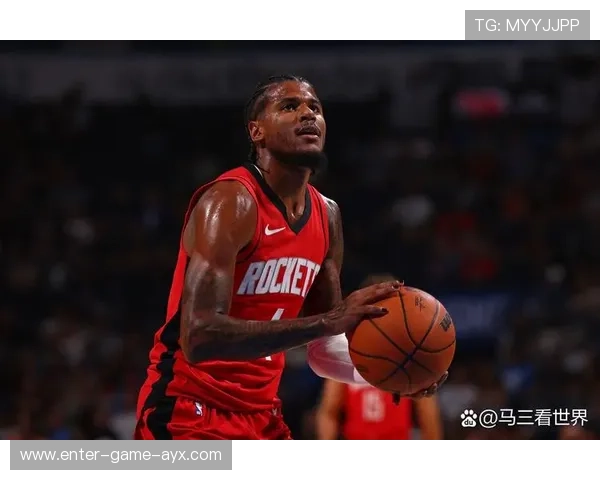 字母哥接受校园邀请讲述团队合作的重要性 字母哥接受校园邀请讲述团队合作的重要性